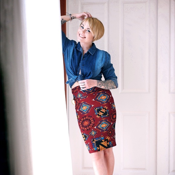 ☠️🎀 A.b.o.u.t...M.e. 🎀☠️ - Picture 3 of 5